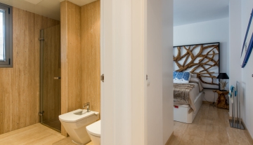 Resa estates Ibiza penthouse 3 bedrooms for sale 2021 real estate views sea Botafoch bedroom ensuite.jpg